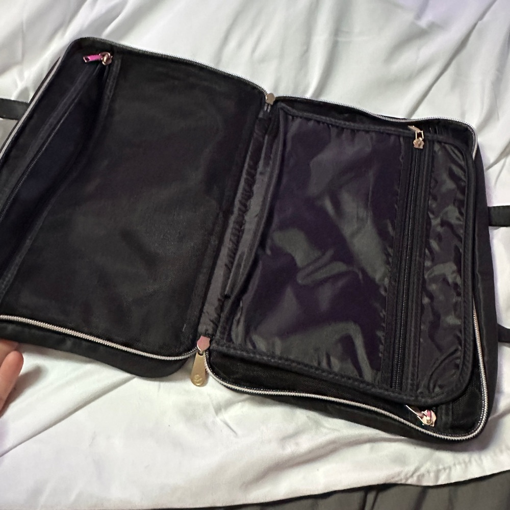 Makeup bag